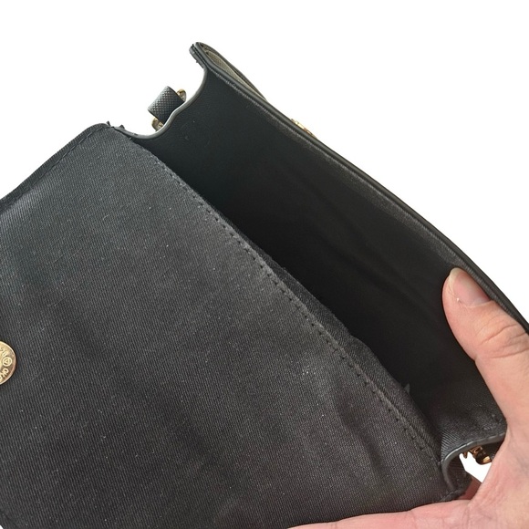 Black Structured Crossbody Bag with Gold Chain Strap & Top Handle Purse - Picture 8 of 8